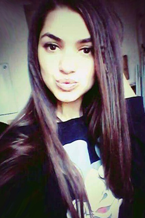 Teenygirls Hotel oder zu Haus poppen Teenygirls Hotel oder zu Haus poppen