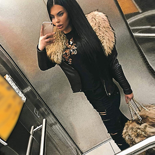 Suzan - Vollblut Escortmodel jung versaut mag intime Striptease-Show Suzan - Vollblut Escortmodel jung versaut mag intime Striptease-Show